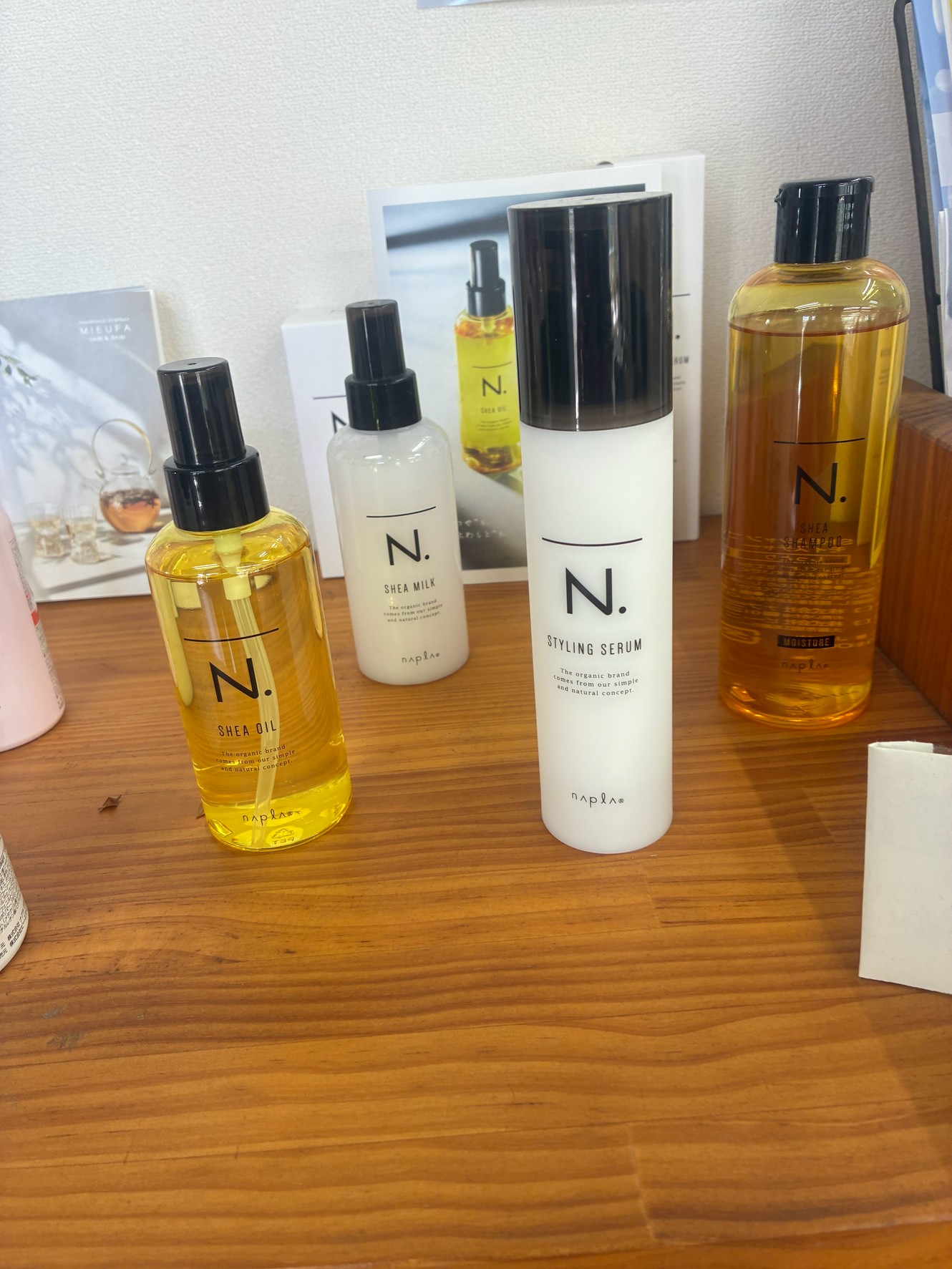 店内に並ぶN.のヘアケア用品